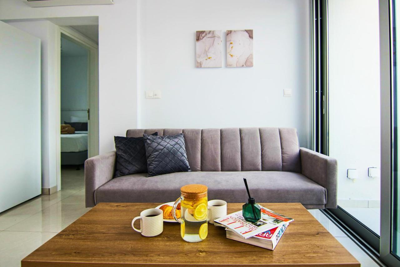Ferienwohnung Phaedrus Living - Seaside Executive Flat Harbour 101 Paphos Exterior foto